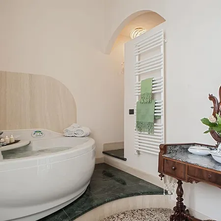 Bed & Breakfast Dimora Storica Ai Casini D'ardenza 3*