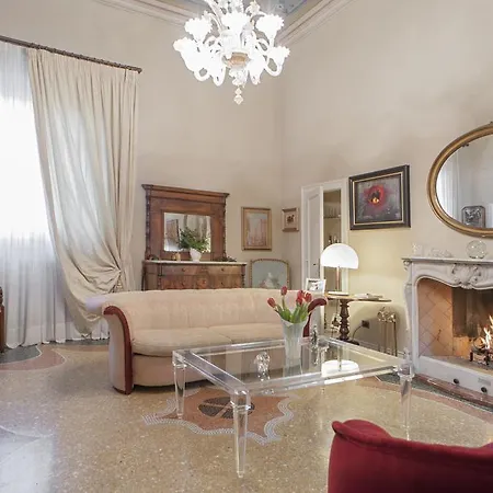 Couette-café Dimora Storica Ai Casini D'ardenza 3*