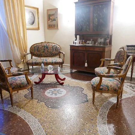 Dimora Storica Ai Casini D'ardenza Couette-café 3*