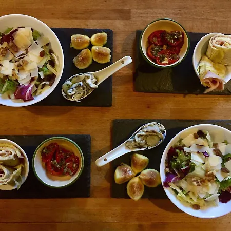 Dimora Storica Ai Casini D'ardenza Couette-café 3*