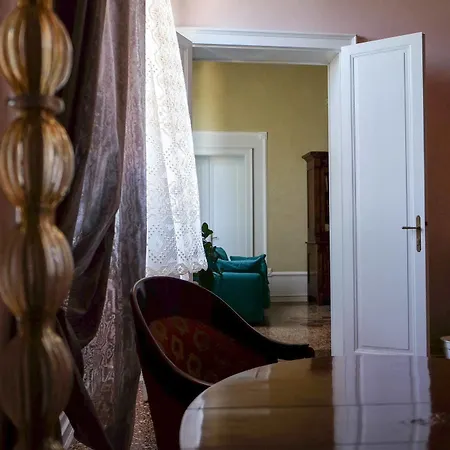 Couette-café Dimora Storica Ai Casini D'ardenza