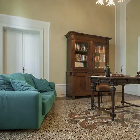 Bed & Breakfast Dimora Storica Ai Casini D'ardenza 3*